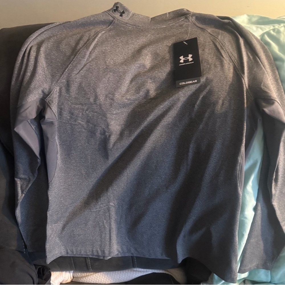 Under Armour ColdGear Heather Gray Long Sleeve Top